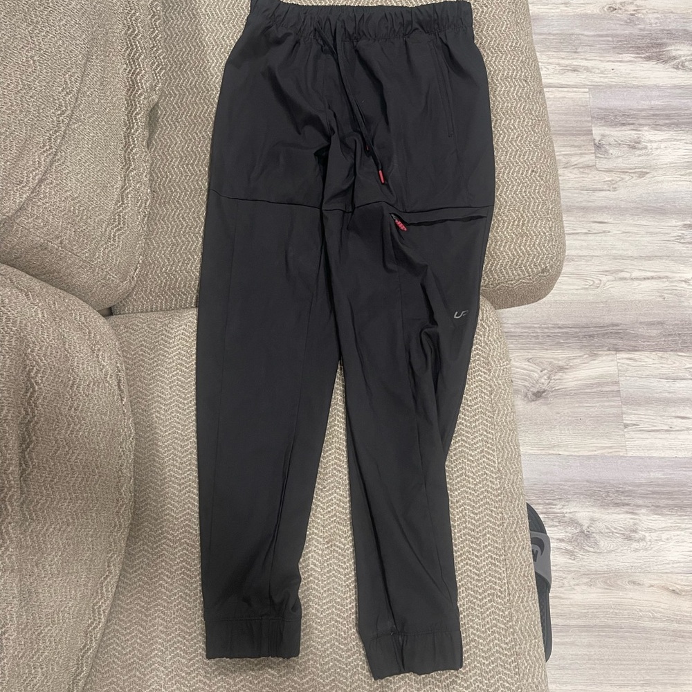black joggers mens medium